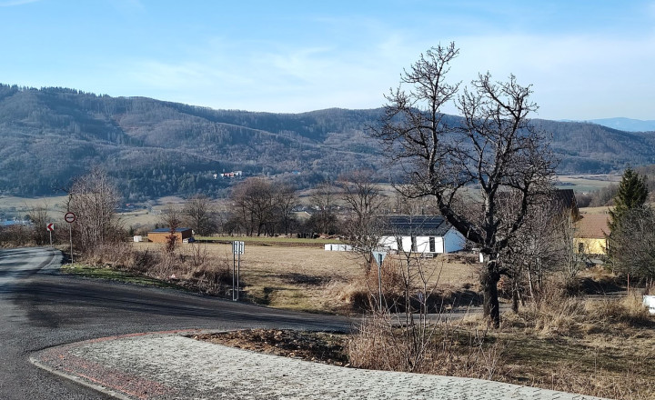 Na predaj pozemok vhodný na výstavbu chaty, rekreačné účely. - fotografia 1