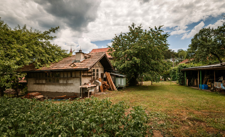 Predaj rodinného domu v obci Divín s výhľadom na hrad - fotografia 9