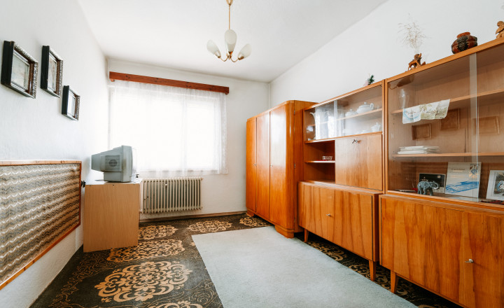 Predaj rodinného domu v obci Divín s výhľadom na hrad - fotografia 10