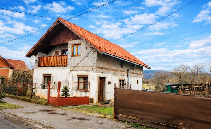 Predaj,rodinný dom v obci Rovňany,okres Poltár - fotografia 1