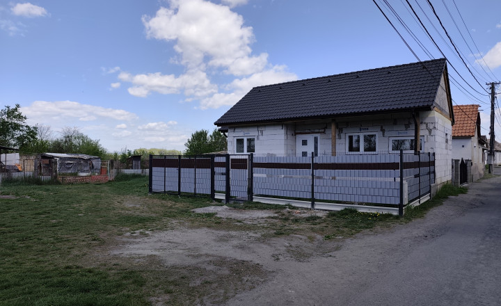 Ponúkame na predaj rod. dom v obci Rapovce pri termálnom kúpalisku - fotografia 1