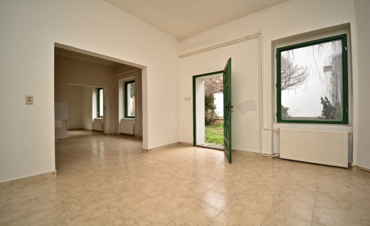 Predaj komerčnej nehnuteľnosti v centre mesta Lučenec - fotografia 16