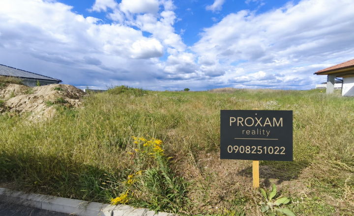 POZEMOK MIKUŠOVCE 1001m2