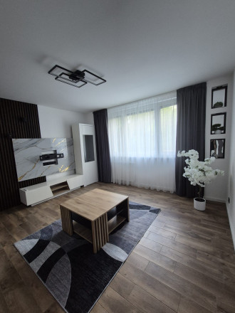 Na predaj slnečný 4-izbový byt s lodžiou na sídlisku Sásová v Banskej Bystrici - fotografia 4