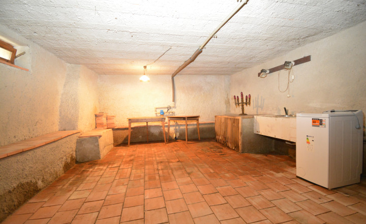 Na predaj štýlový rodinný dom s rozľahlým pozemkom 4 500 m² v obci Ľuboreč - fotografia 19
