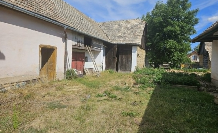 ZĽAVA *RODINNÝ DOM NA PREDAJ – TOMÁŠOVCE, OKRES LUČENEC* - fotografia 1