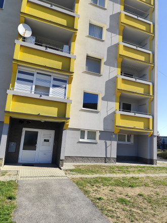 Ponúkame na predaj 3- izb. byt v Cinobani okr. Poltár - fotografia 1