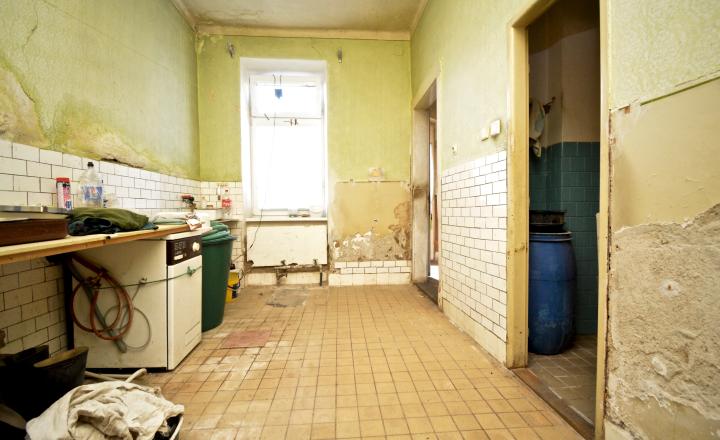 Ponuka na predaj: Rodinný dom v širšom centre mesta Lučenec - fotografia 4