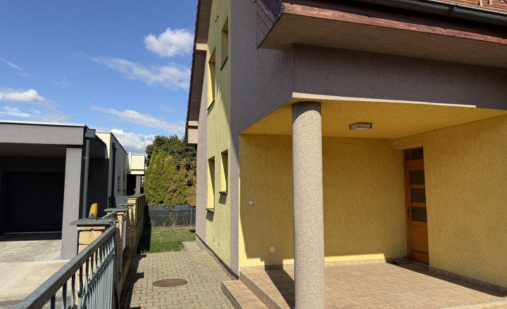 Na predaj nový 6-izbový rodinný dom VARIOR – Lučenec, Špitálska ulica - fotografia 3