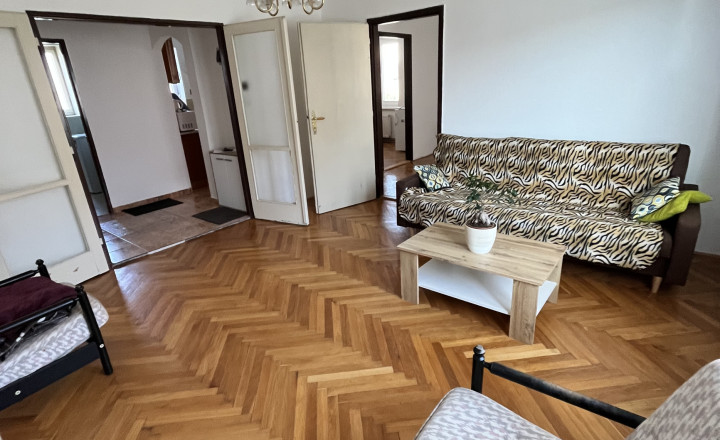 Trojizbový byt na Sasinkovej ulici - fotografia 1