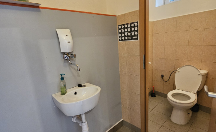 Predaj komerčnej nehnuteľnosti v centre mesta Lučenec - fotografia 14
