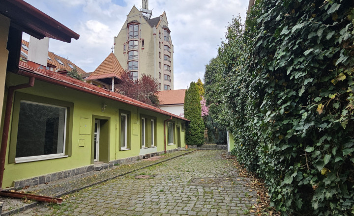 Predaj komerčnej nehnuteľnosti v centre mesta Lučenec - fotografia 25