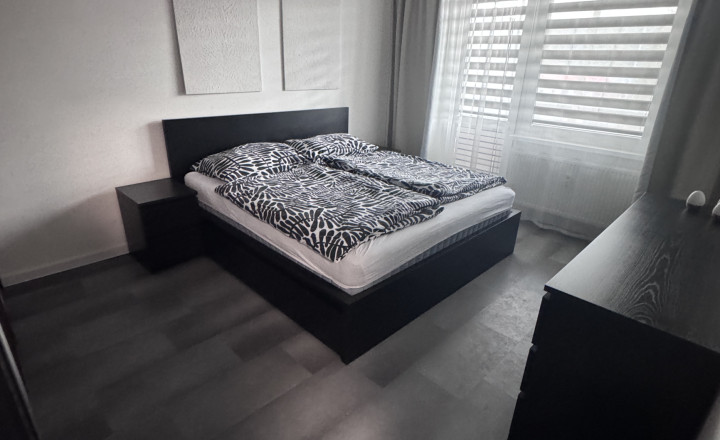 Priestranný 3-izbový byt s výmerou 84,97 m², balkón, BB  časť Radvaň - fotografia 1