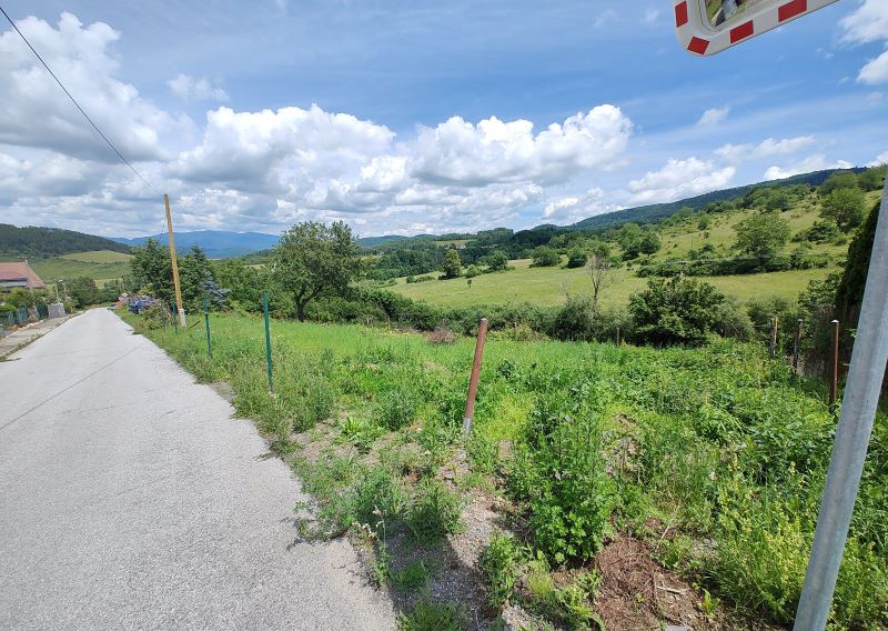 Na predaj stavebné pozemky. Výrazne znížená cena za jeden.